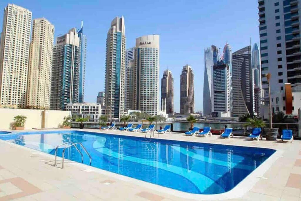 Full Sea View With Balcony - Studio Apartment - 10 Min To Jbr - Dubái Exterior foto