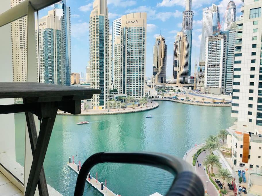 Full Sea View With Balcony - Studio Apartment - 10 Min To Jbr - Dubái Exterior foto